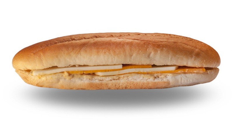 CHEDDAR PEYNİRLİ KLASİK SANDVİÇ