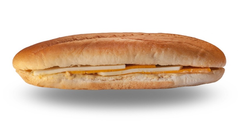 ÜÇ PEYNİRLİ KLASİK SANDVİÇ