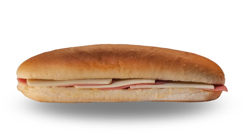 PİLİÇ FÜMELİ KLASİK SANDVİÇ 